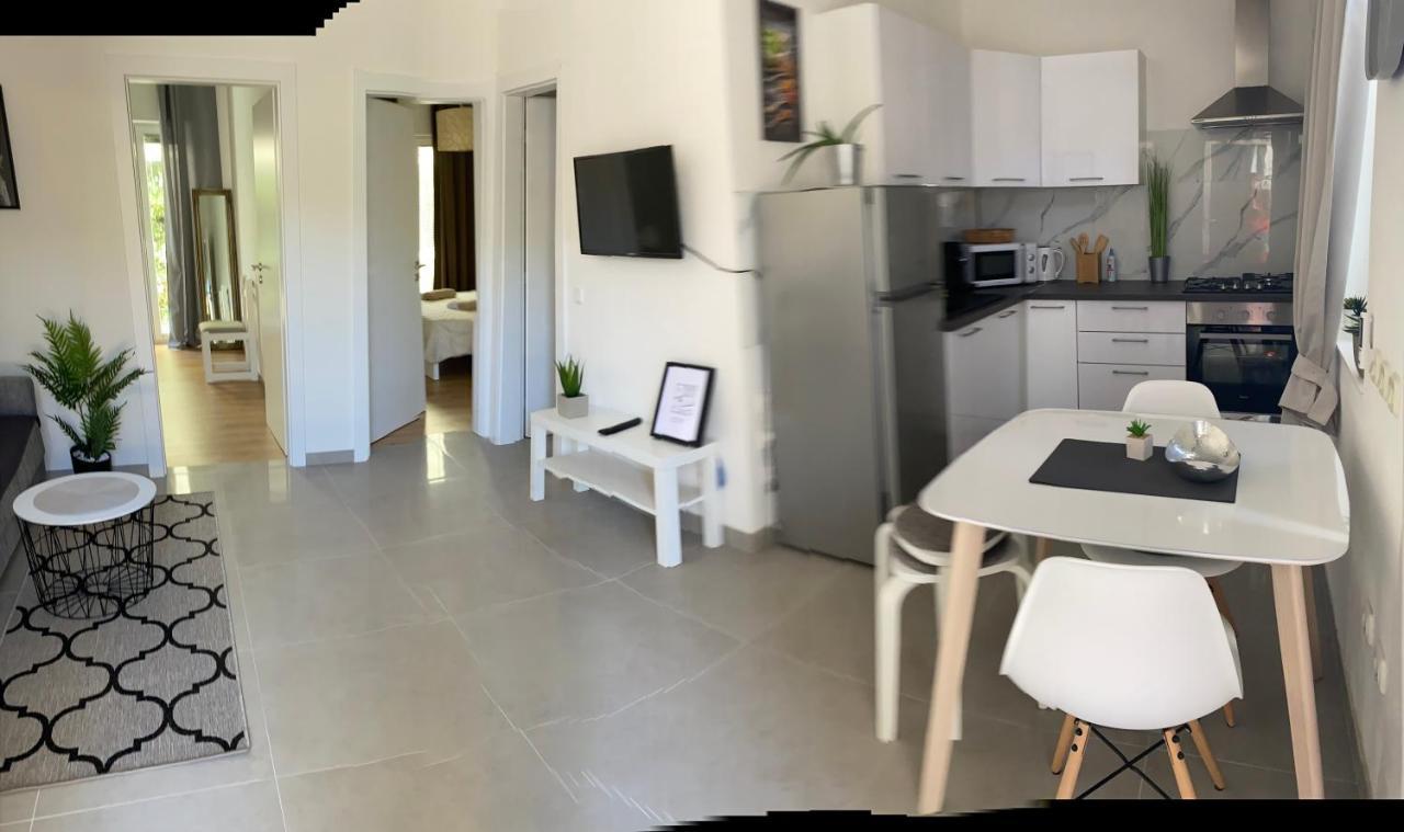 Apartman Diana Mali Lošinj Buitenkant foto